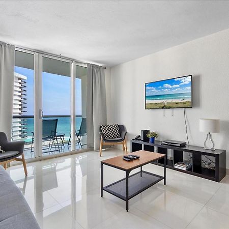 Beachfront 2 Bedroom At Tides Hollywood 8Th Floor Kültér fotó